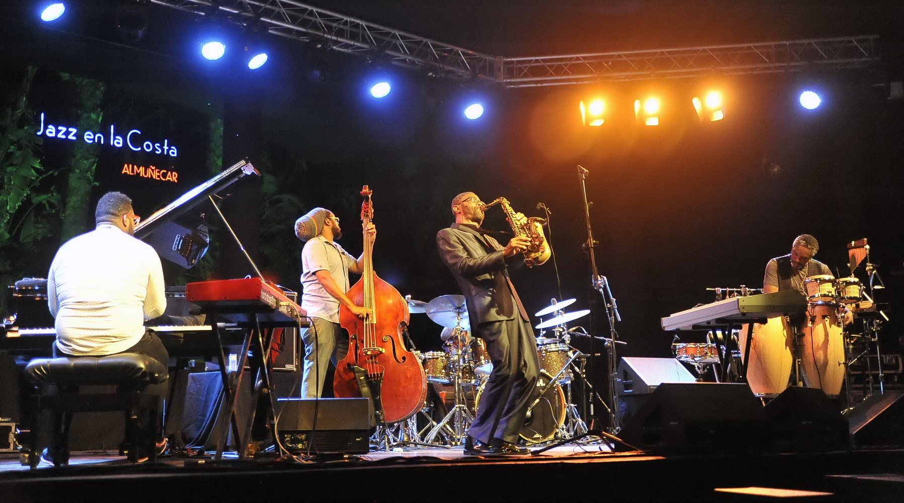 El jazz electrizante de Kenny Garrett triunfó en Jazz en la Costa de Almuñécar